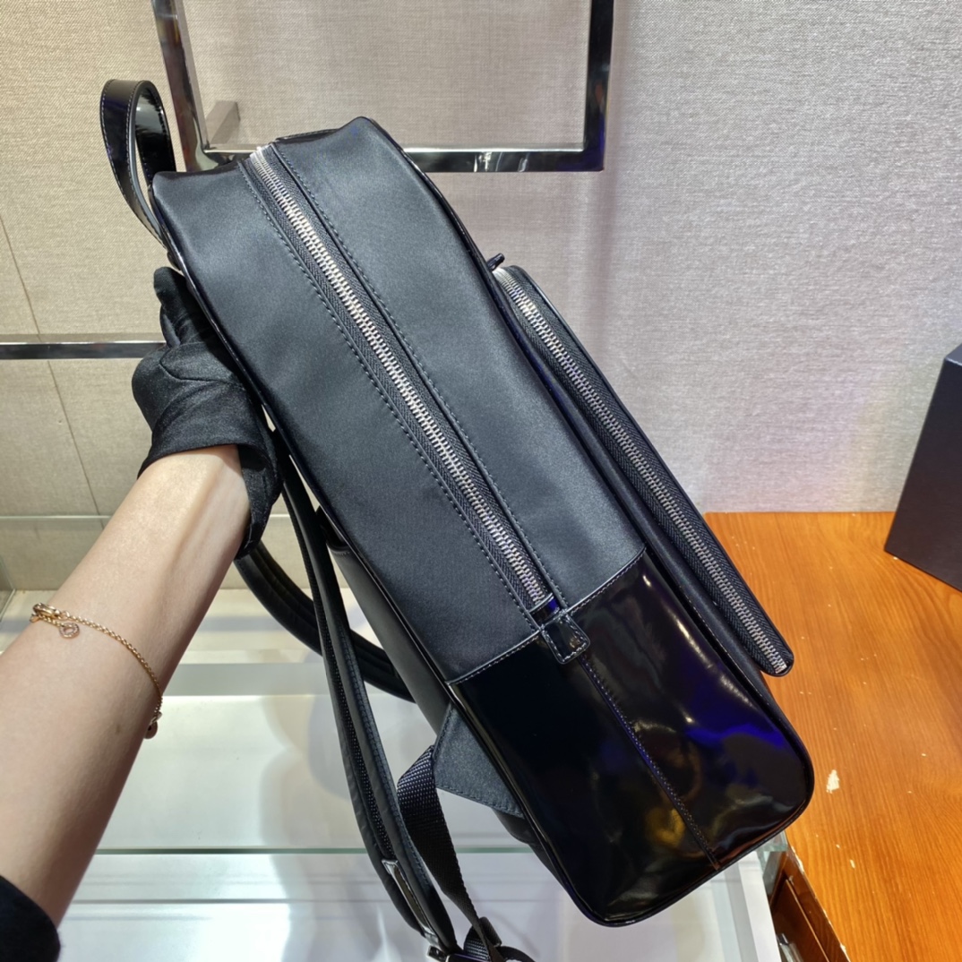 プラダレニロンレザーバックパック2VZ084_789_F0002_V_OOO 詳細画像 2