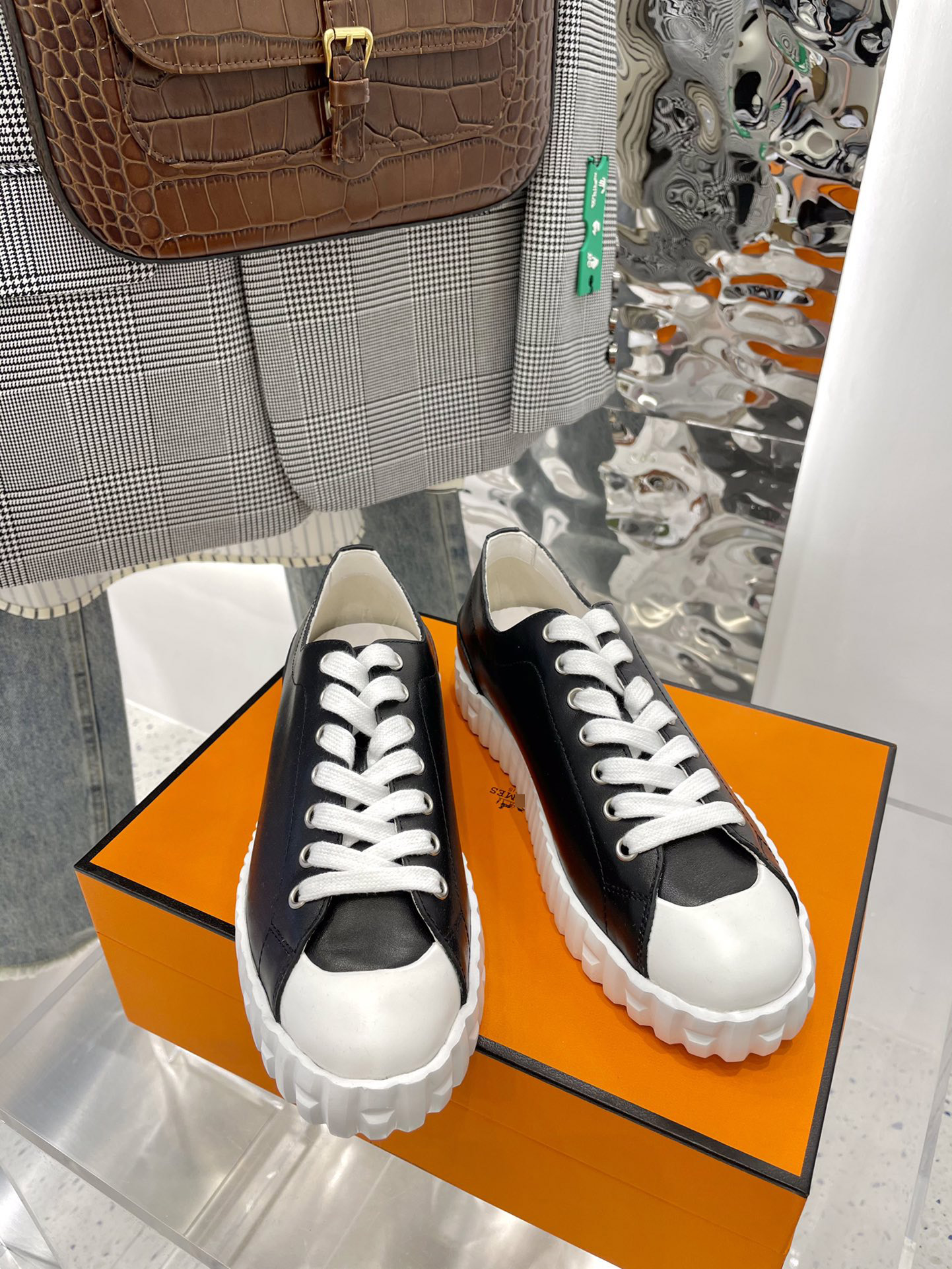 エルメスクロススニーカーH211940ZH02410 詳細画像 1