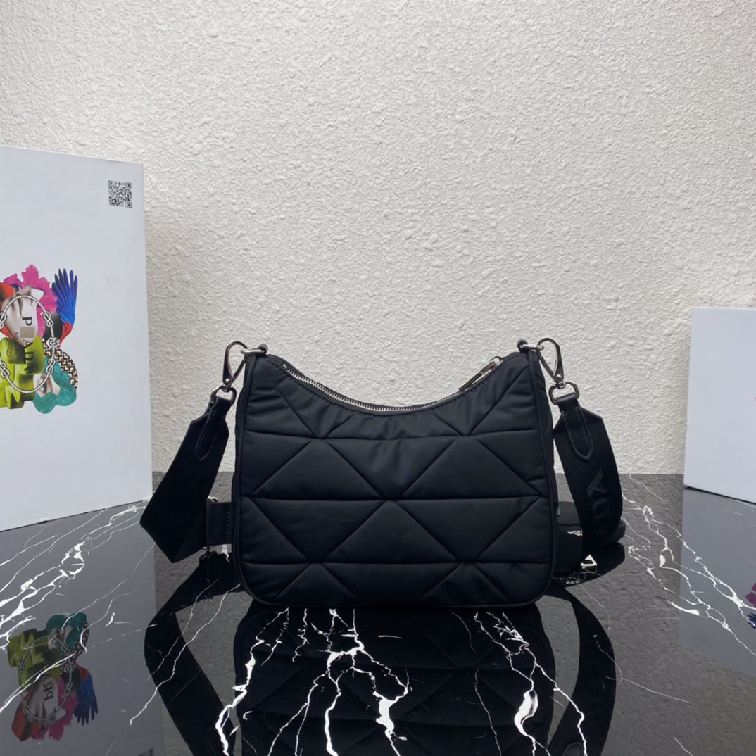 プラダ21SS1BC151ポコノキルティングパッチショルダーバッグブラック1BC151 詳細画像 3