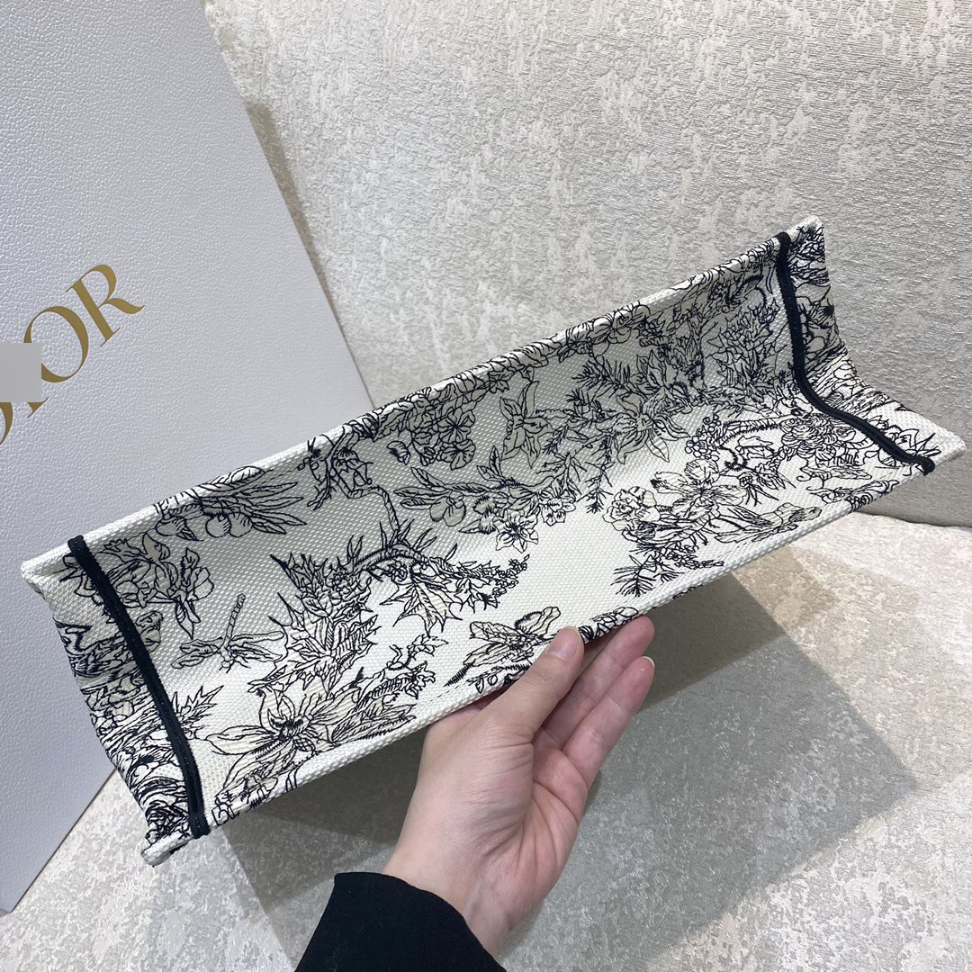 ディオールBOOK TOTEBAGブルートワルドジュイフラワー刺繡M1286ZTQW_M808 詳細画像 3