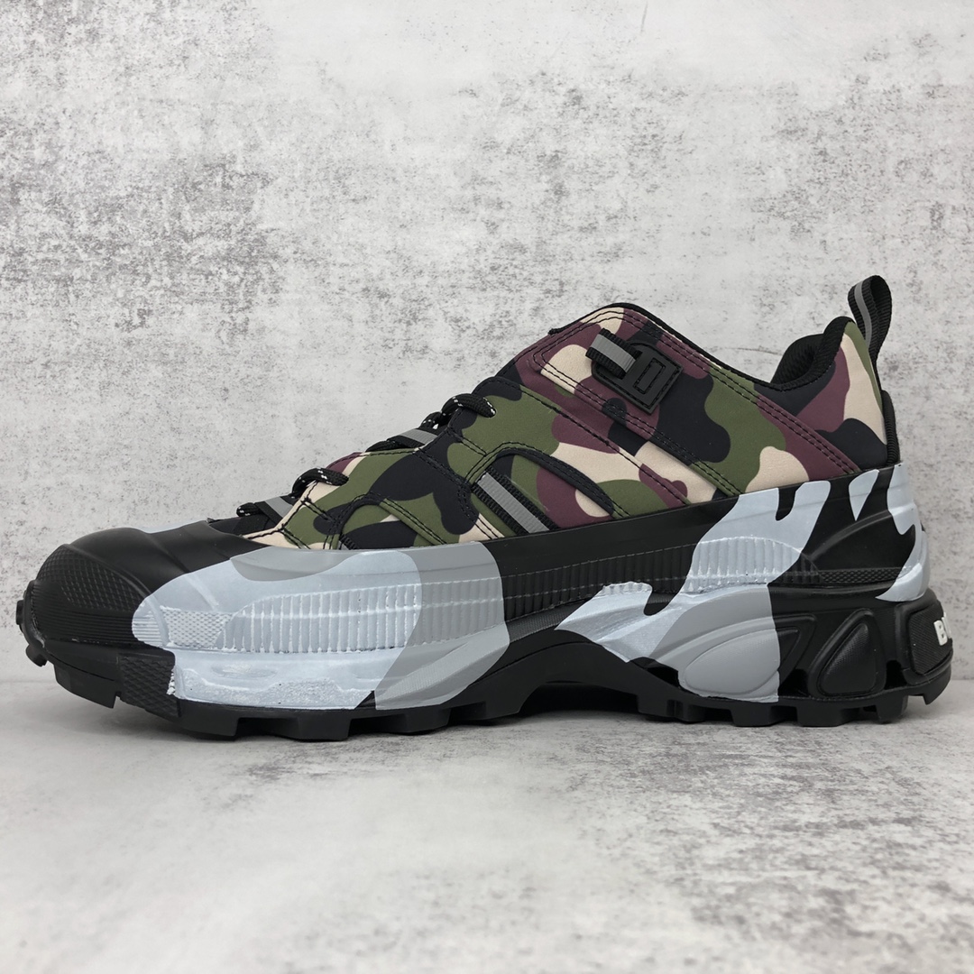 バーバリーshock absorptionノンスリップアーサースニーカー80421851 詳細画像 3