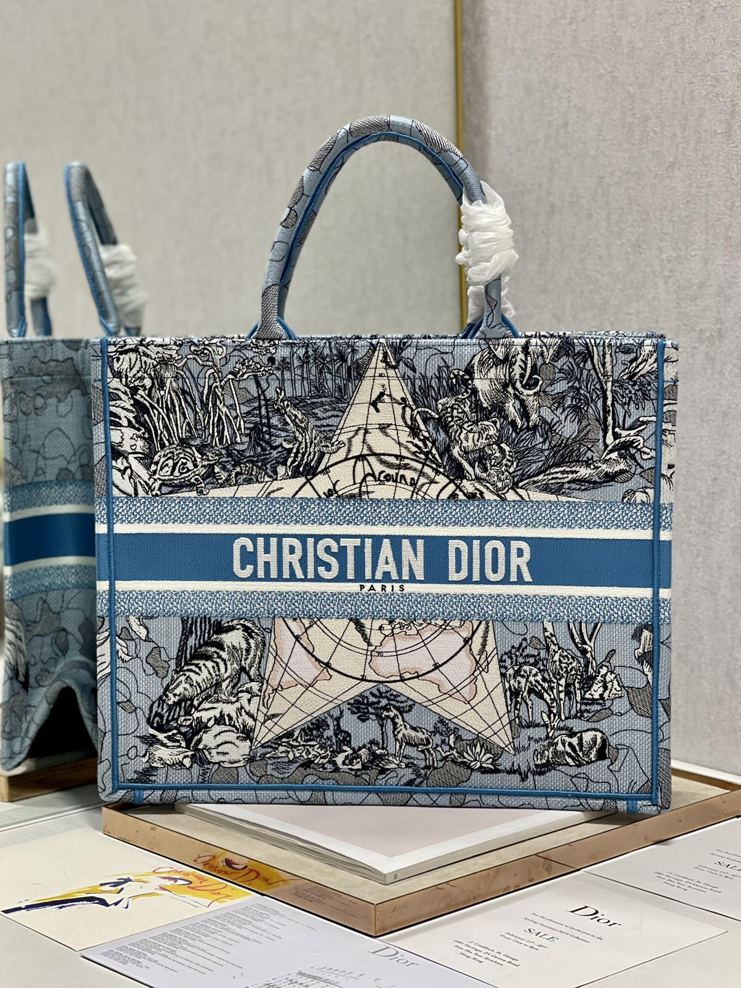 ディオールブルーアラウンドザワールドソバージュ刺繡M1286ZATW_M259 詳細画像 1
