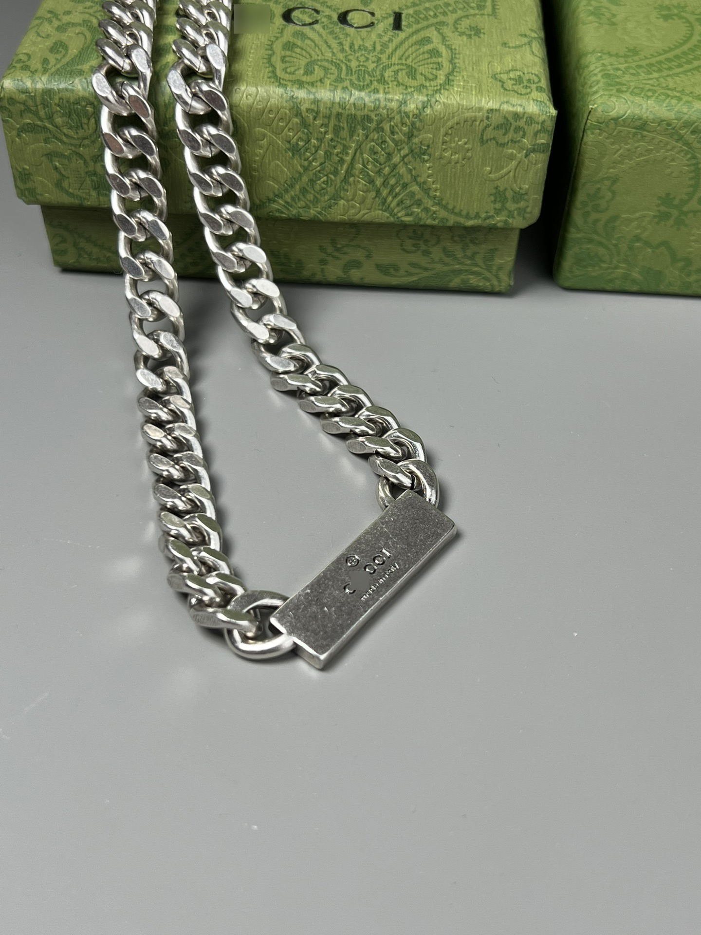 グッチロゴ付き エナメル ネックレス 678713 J8410 8183 詳細画像 1