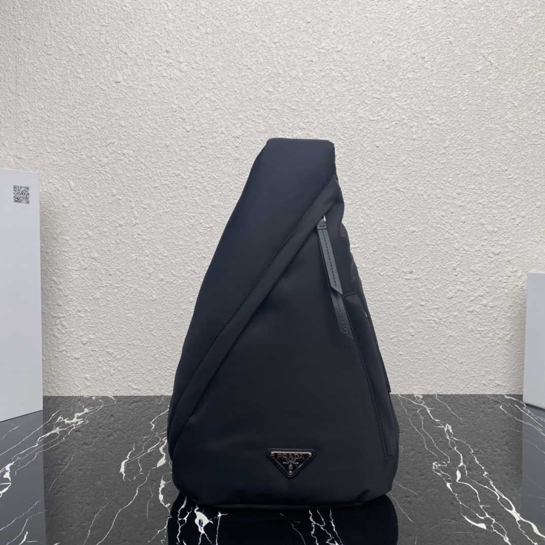 プラダレザーバックパック2VZ092_2DXV_F0002_V_OOO 詳細画像 1