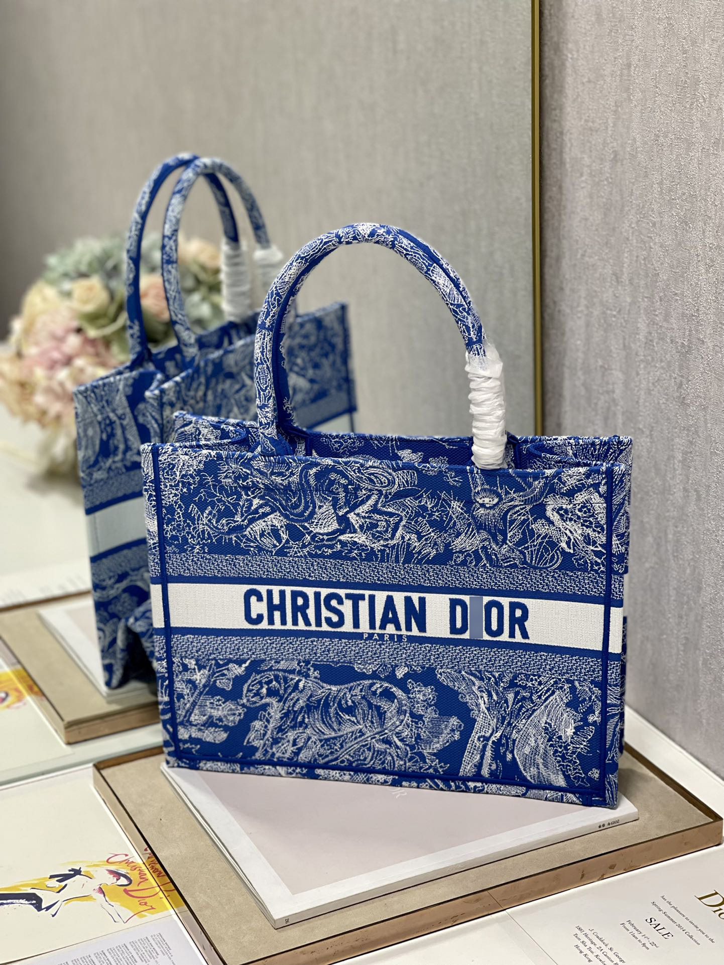 ディオールBOOK TOTE ミディアムバッグ リバース トワル ドゥ ジュイ エンブロイダリー M1296ZROC_M808 詳細画像 3