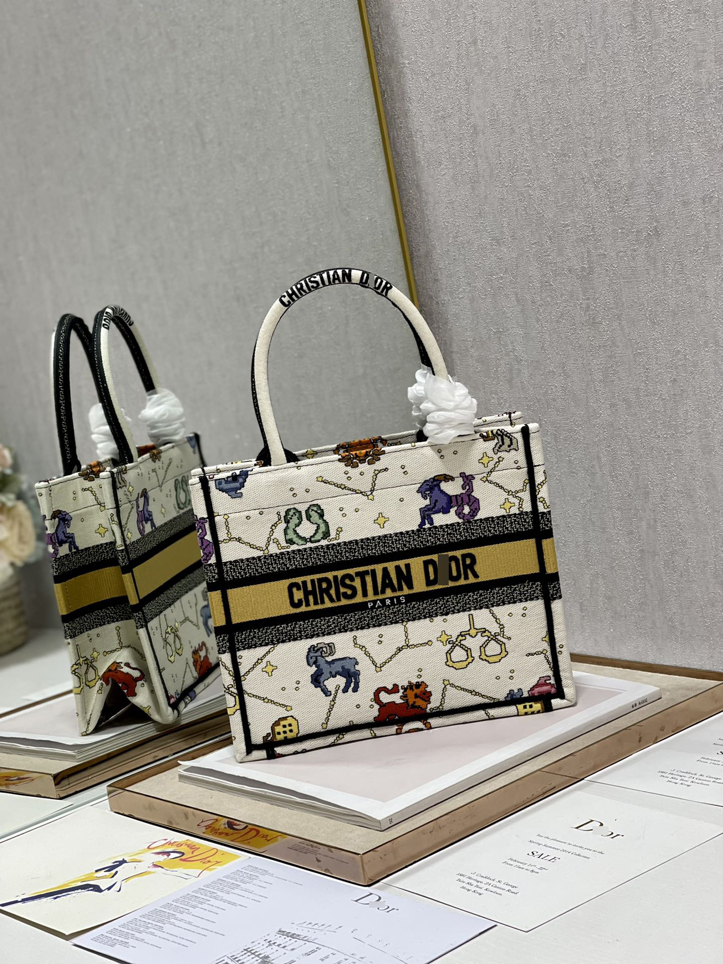 ディオールBOOK TOTE スモールバッグ Pixel Zodiac エンブロイダリー M1265ZRTY_M941 詳細画像 2