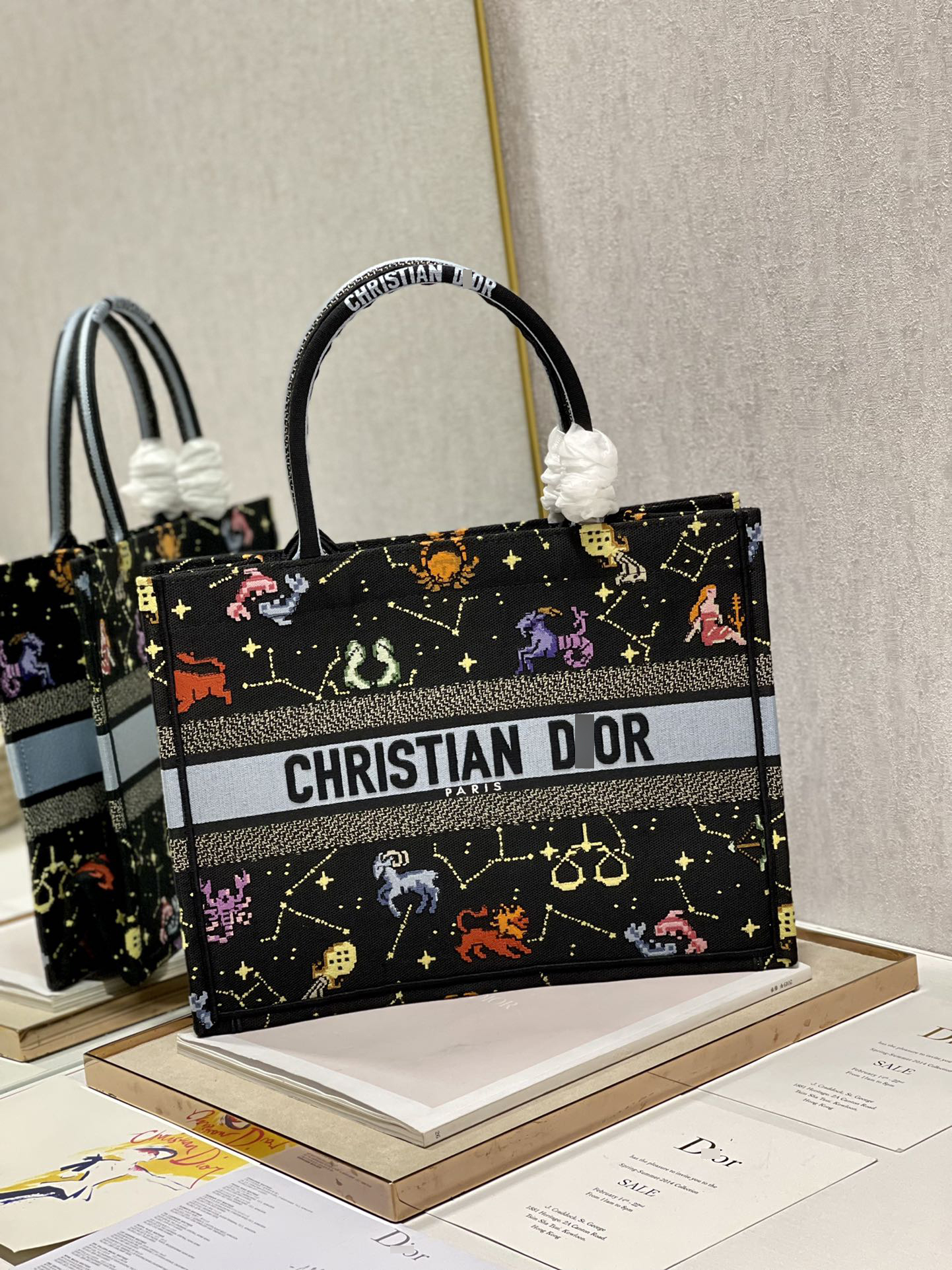 ディオールBOOK TOTE ミディアムバッグ Pixel Zodiac エンブロイダリー M1296ZRTY_M911 詳細画像 2