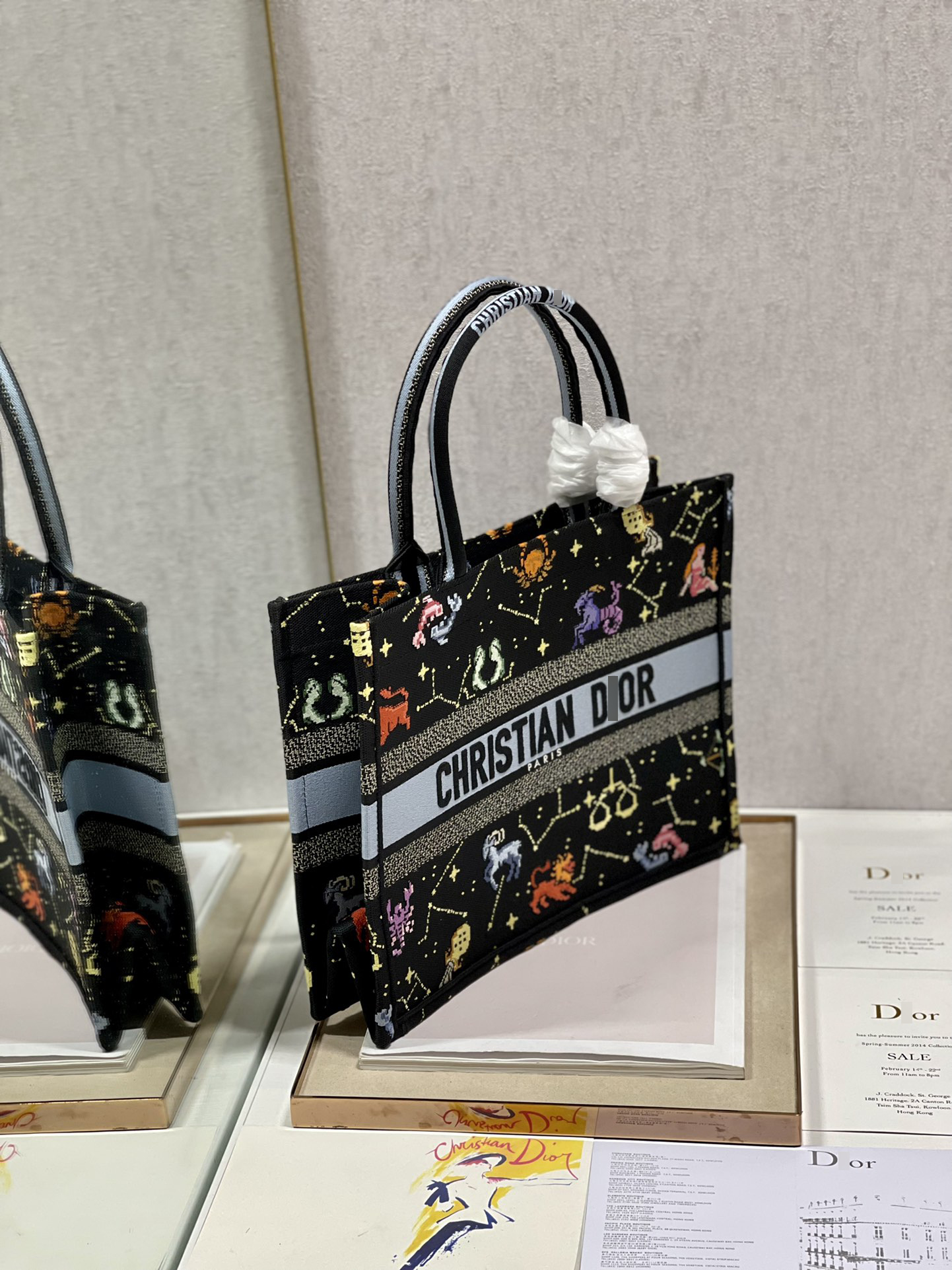 ディオールBOOK TOTE ミディアムバッグ Pixel Zodiac エンブロイダリー M1296ZRTY_M911 詳細画像 3