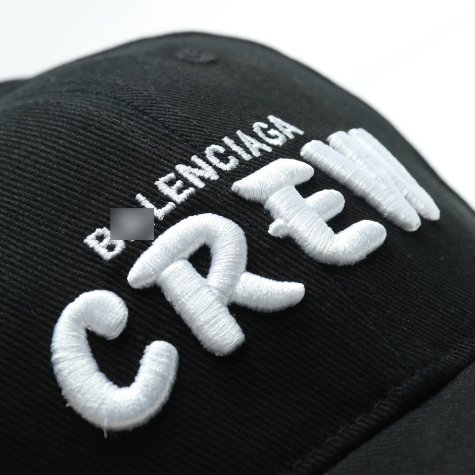 バレンシアガCREW刺繍入り野球帽617139310B21000 詳細画像 3