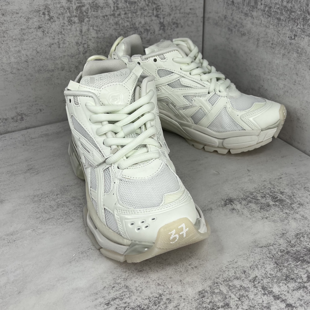バレンシアガランナースニーカー677403W3RBH9001 詳細画像 2