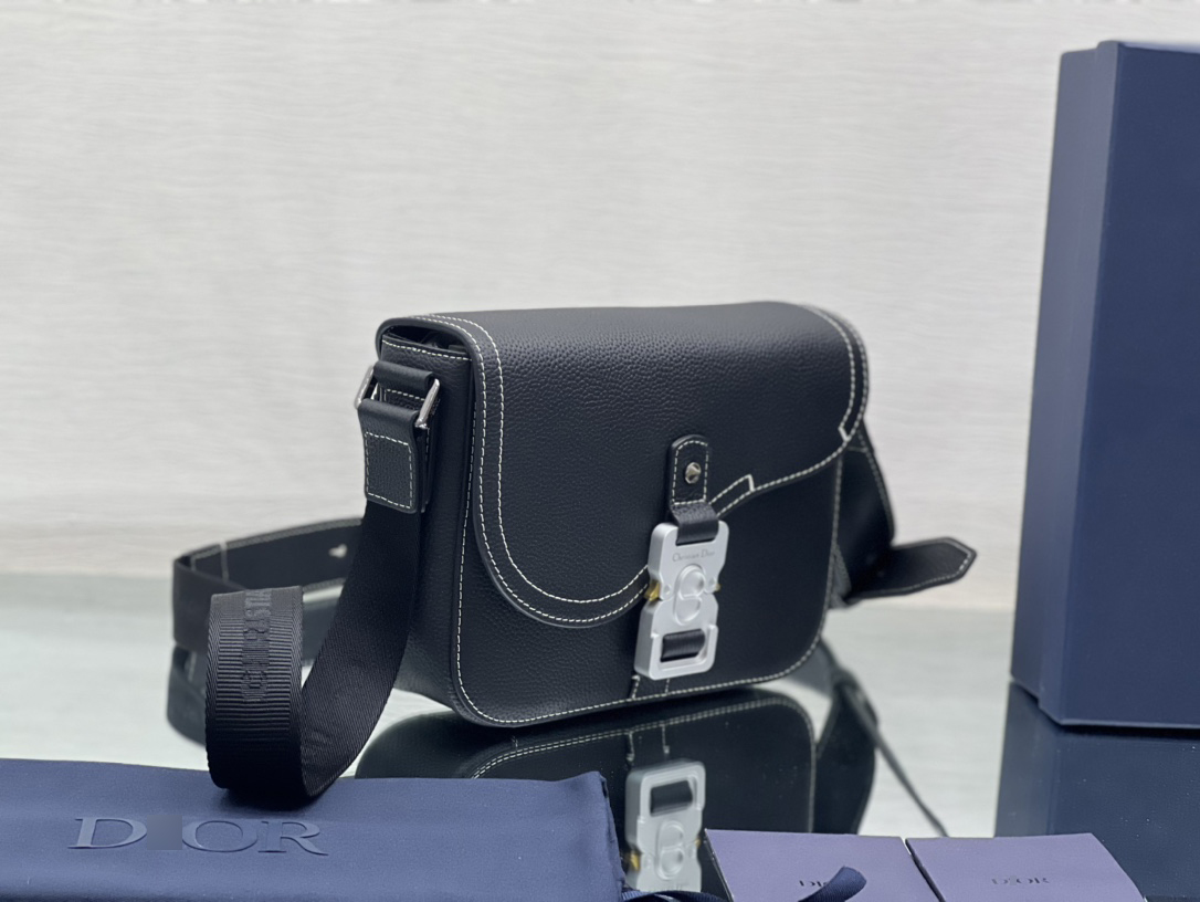 ディオールSADDLE ミニバッグ グレインドカーフスキン 1ADPO049YKK_H00N 詳細画像 2