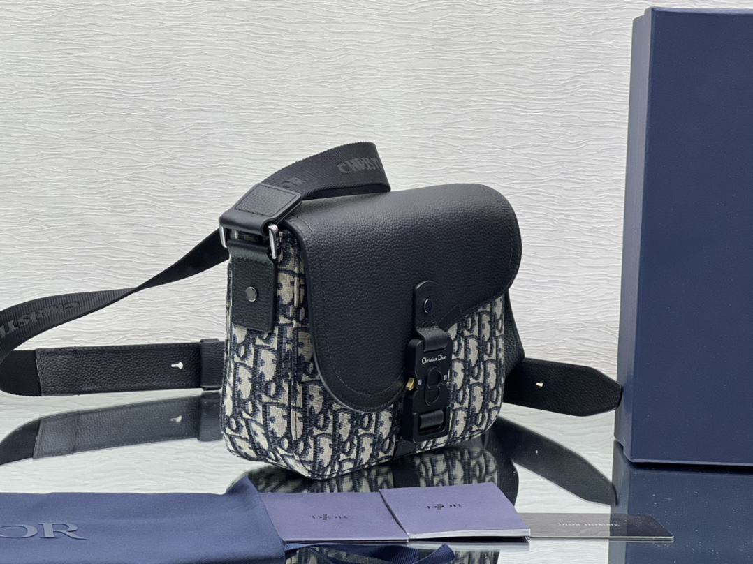ディオールSADDLE ミニバッグ オブリーク ジャカード & グレインドカーフスキン 1ADPO049YKS_H27E 詳細画像 2
