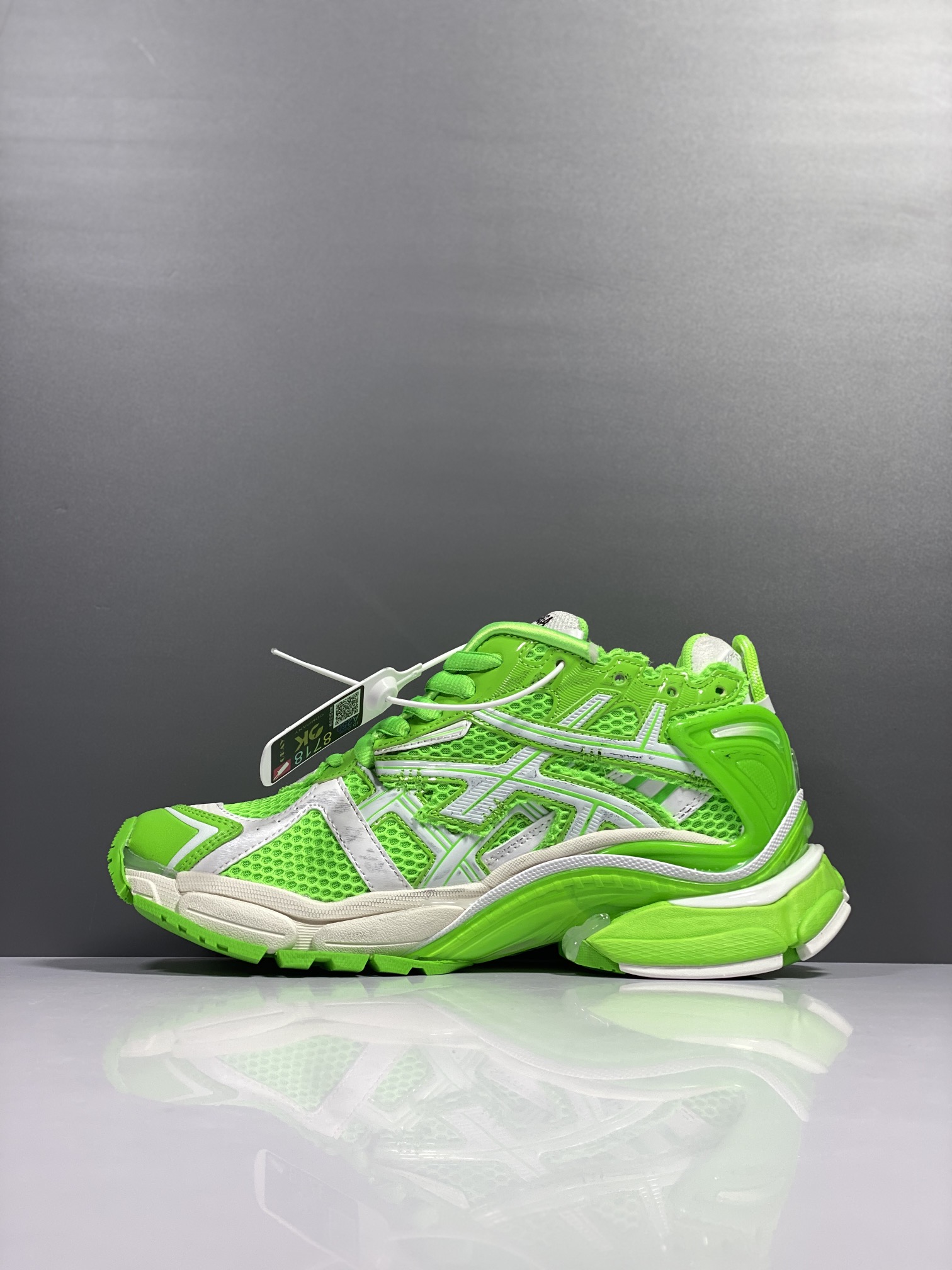 バレンシアガランナースニーカー677403W3RBM3590 詳細画像 3