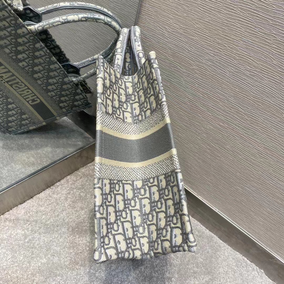 ディオールBOOK TOTE ミディアムバッグ オブリーク エンブロイダリー M1296ZRIW_M932 詳細画像 2
