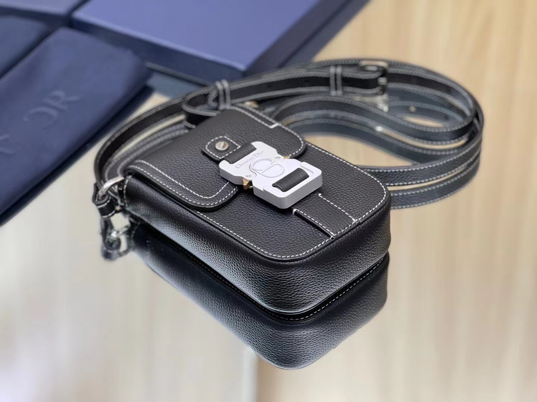 ディオールSADDLE バーティカルポーチ グレインドカーフスキン 2ADCA446YKK_H00N 詳細画像 2