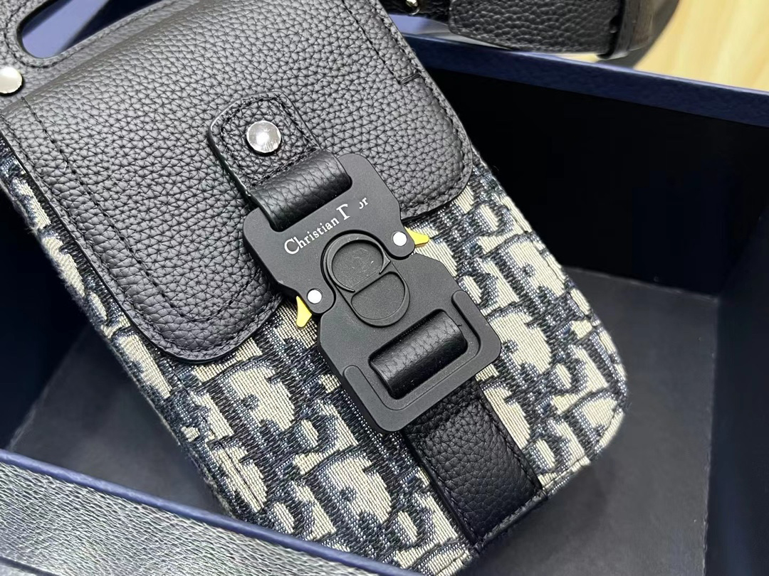 ディオールSADDLE バーティカルポーチ オブリーク ジャカード & グレインドカーフスキン 2ADCA446YKS_H27E 詳細画像 1
