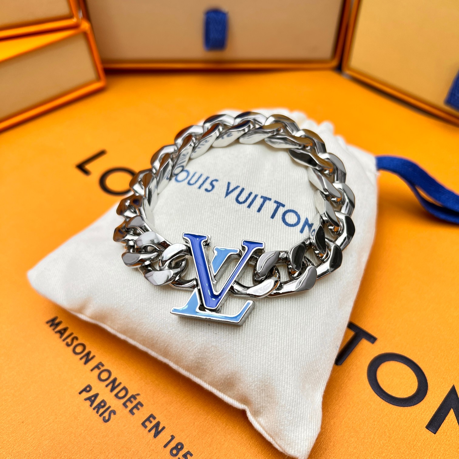 ルイヴィトンブラスレ・LV チェーン M0919M 詳細画像 1