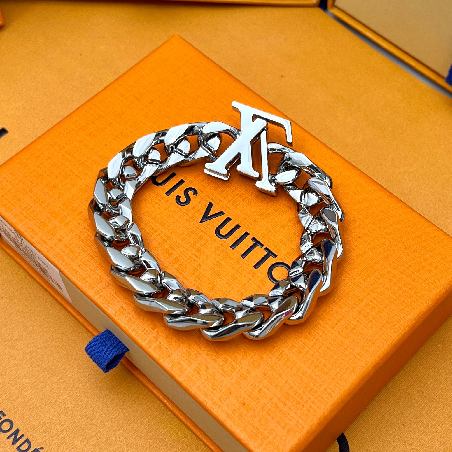 ルイヴィトンブラスレ・LV チェーン M0919M 詳細画像 2