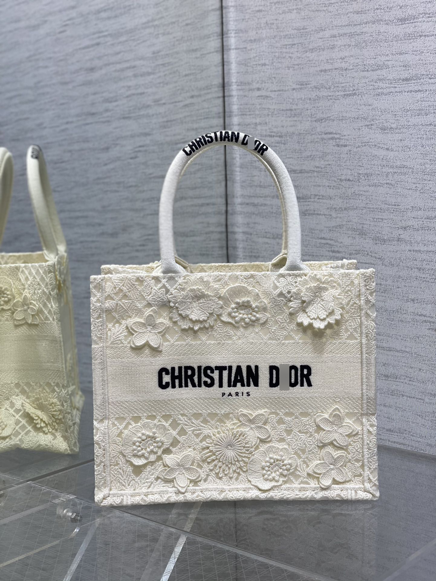 BOOK TOTE スモールバッグ ホワイトマルチカラーD-Lace 3Dマクラメ - エフェクト刺繍 M1265ZEAX_M933 詳細画像 1