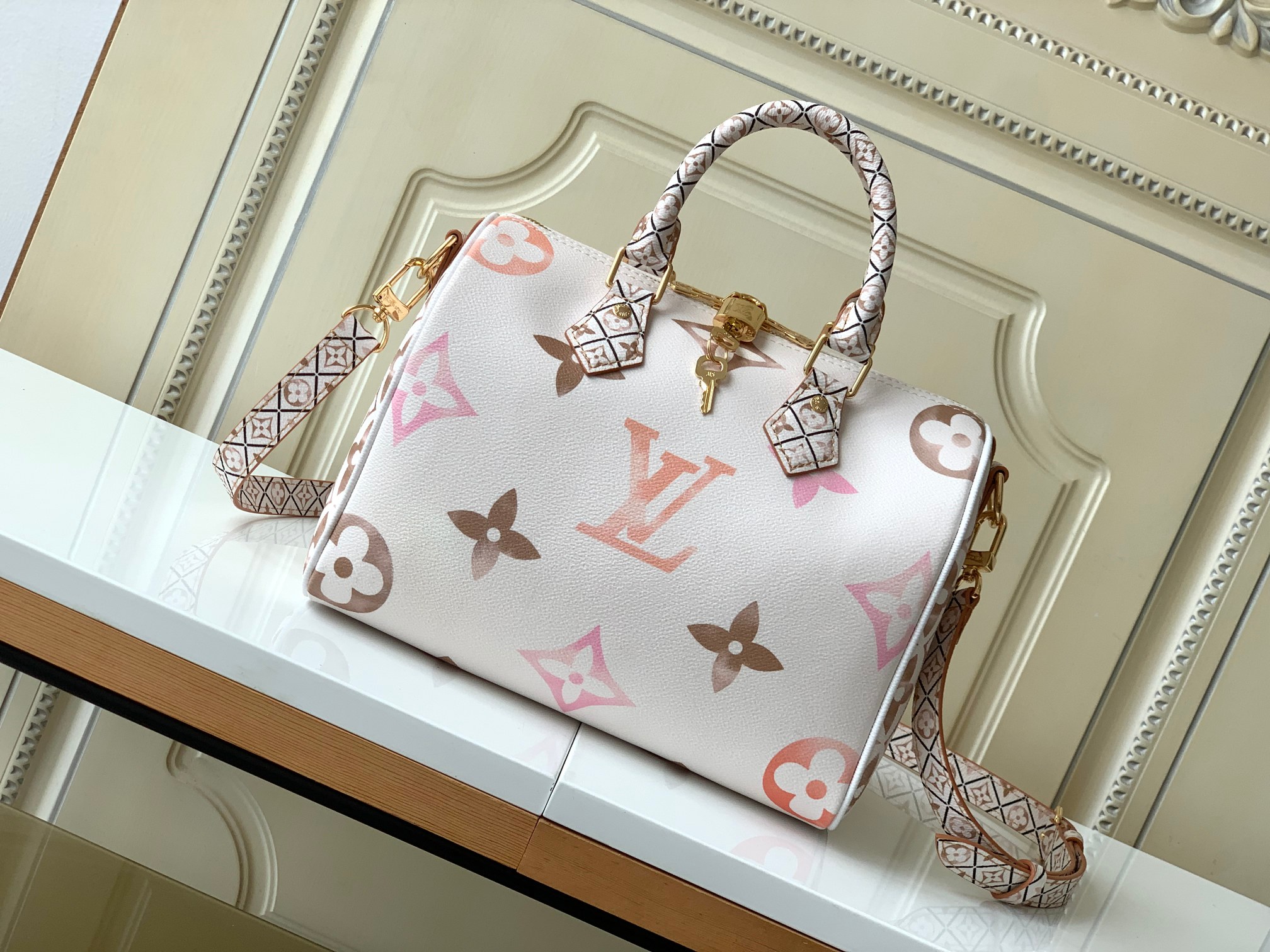 LV バイ・ザ・プール スピーディ・バンドリエール 25 カラー: ベージュ M22987 詳細画像 1