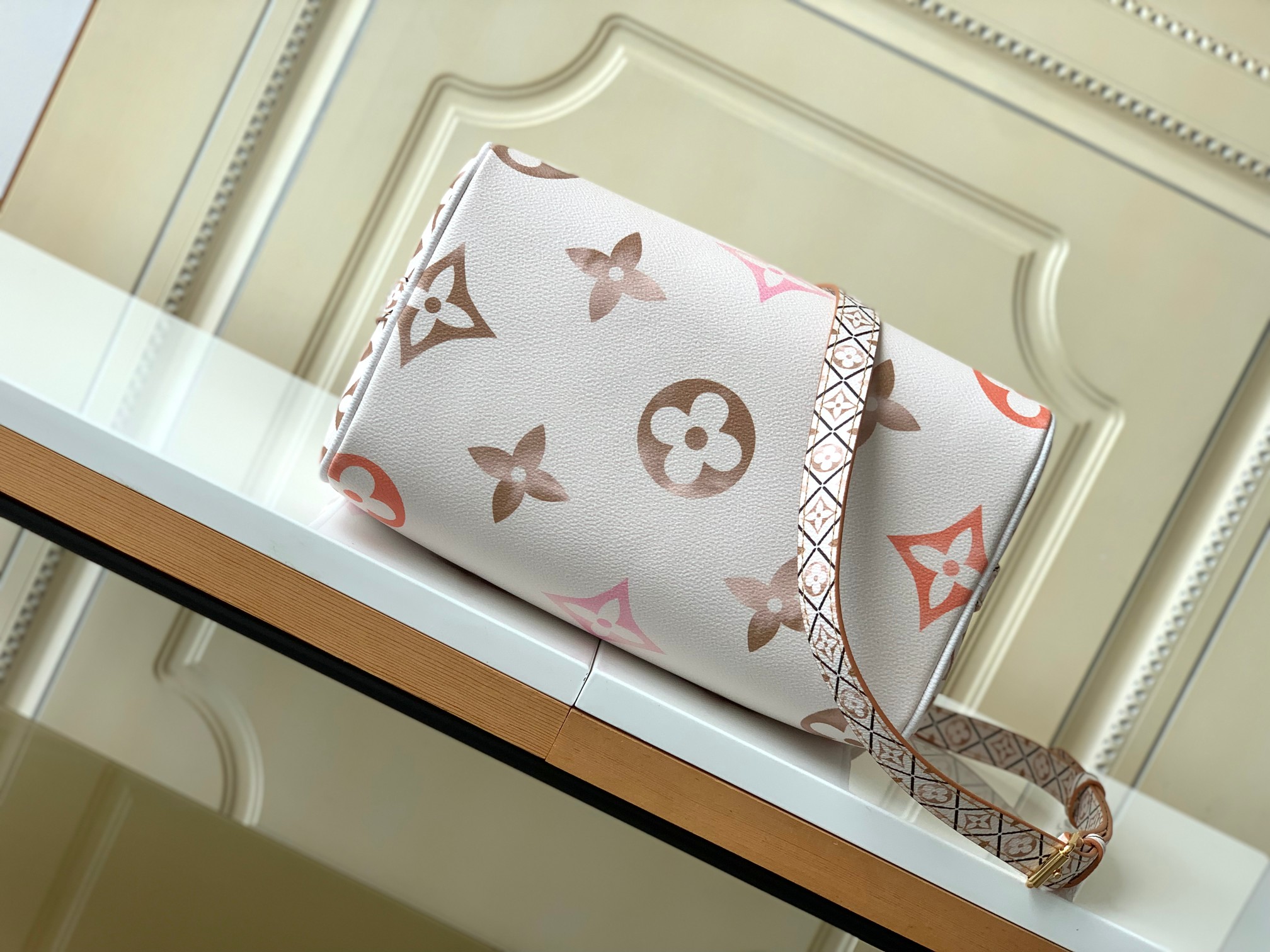 LV バイ・ザ・プール スピーディ・バンドリエール 25 カラー: ベージュ M22987 詳細画像 3