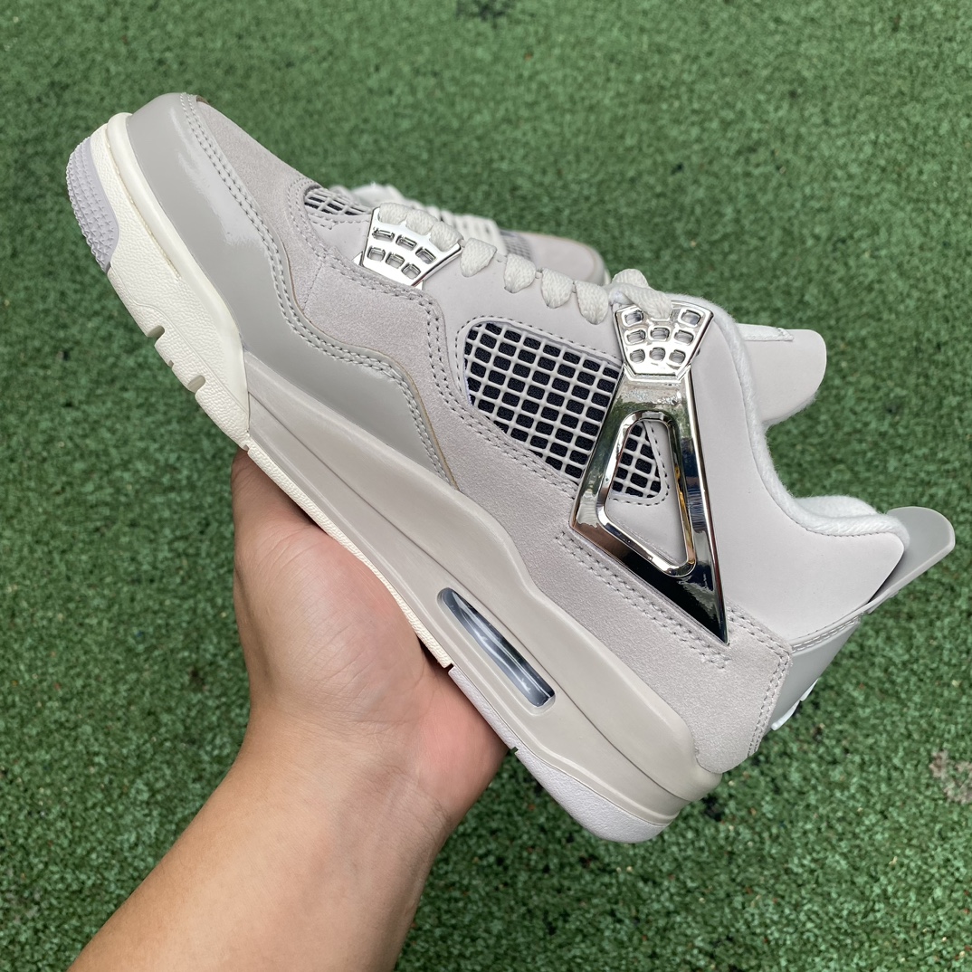 ナイキ Wmns エアジョーダン4レトロ「Frozen Moments」(LRJ) AQ9129-001 詳細画像 3