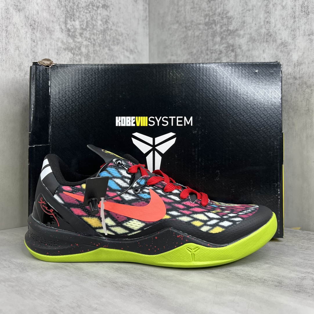 ナイキ Kobe8システムGC「クリスマス」(H12) 555286-060 詳細画像 1