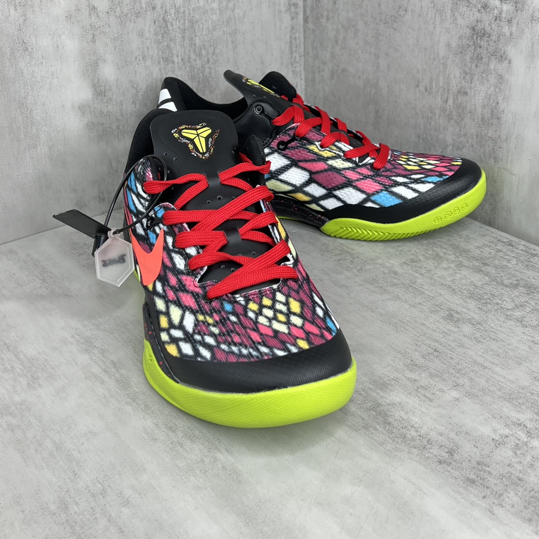 ナイキ Kobe8システムGC「クリスマス」(H12) 555286-060 詳細画像 2