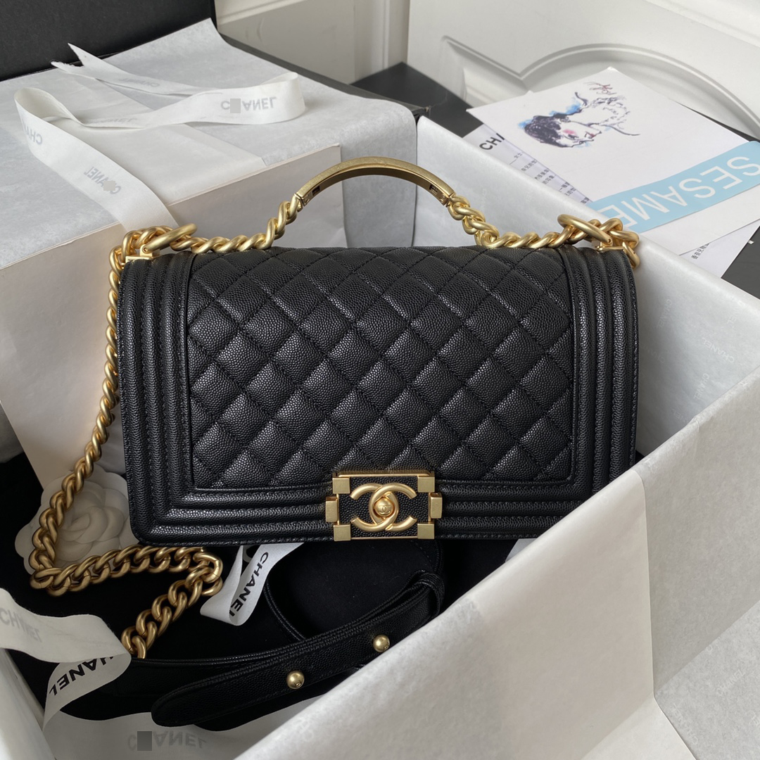 CHANEL BOY CHANEL FLAP BAG WITH HANDLES Glossy grained calfskin, gold metal black A94804 B13694 94305 詳細画像 1