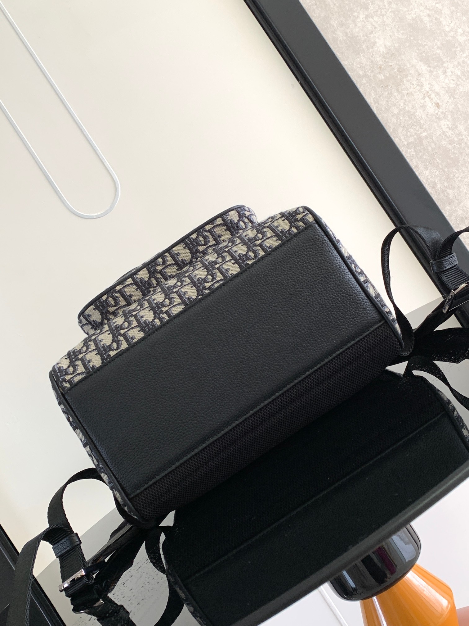 SADDLE バックパック  オブリーク ジャカード & グレインドカーフスキン 1ADBA041YKS_H27E 詳細画像 3