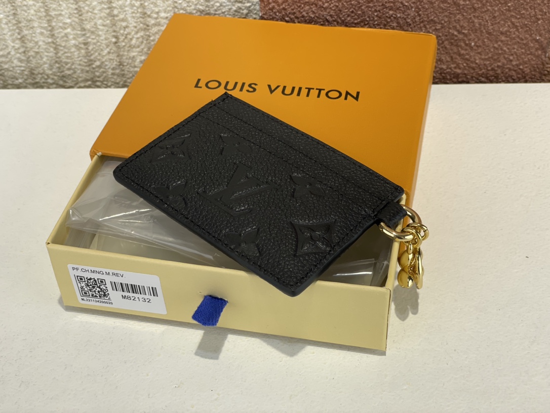 ルイ・ヴィトン LV チャーム カードホルダー モノグラム アンプラント レザー M82132 詳細画像 3