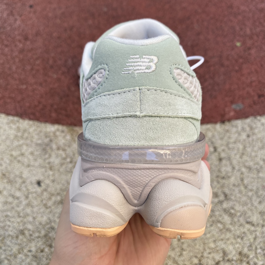 ウィテカー·グループ×ニューバランス9060「Missing Pieces Pack - Silver Moss Green」（ZH）U9060WA1 詳細画像 2