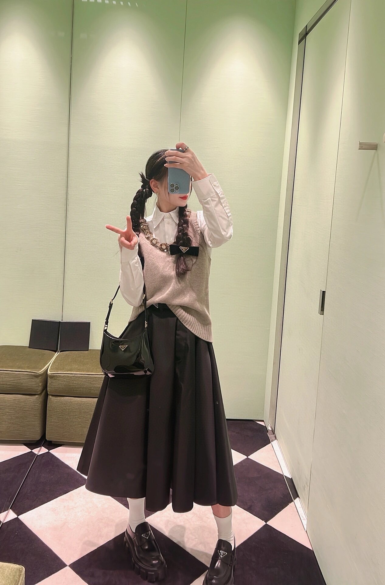 プラダ クレオ ロゴ プレート ショルダーバッグ 1BC169_069_F03KJ_V_HOO 詳細画像 3