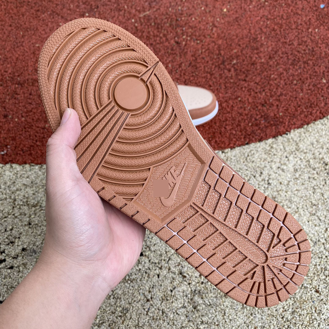ナイキ エア ジョーダン 1 ロー コーヒー タンブラウン (DT) FJ3453-200 詳細画像 3