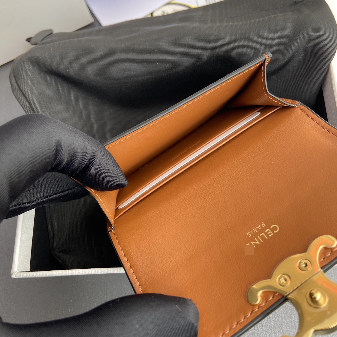 セリーヌ フラップ付きカードホルダー トリオンフ キャンバス - タン 10I582CPJ.04LU 詳細画像 2