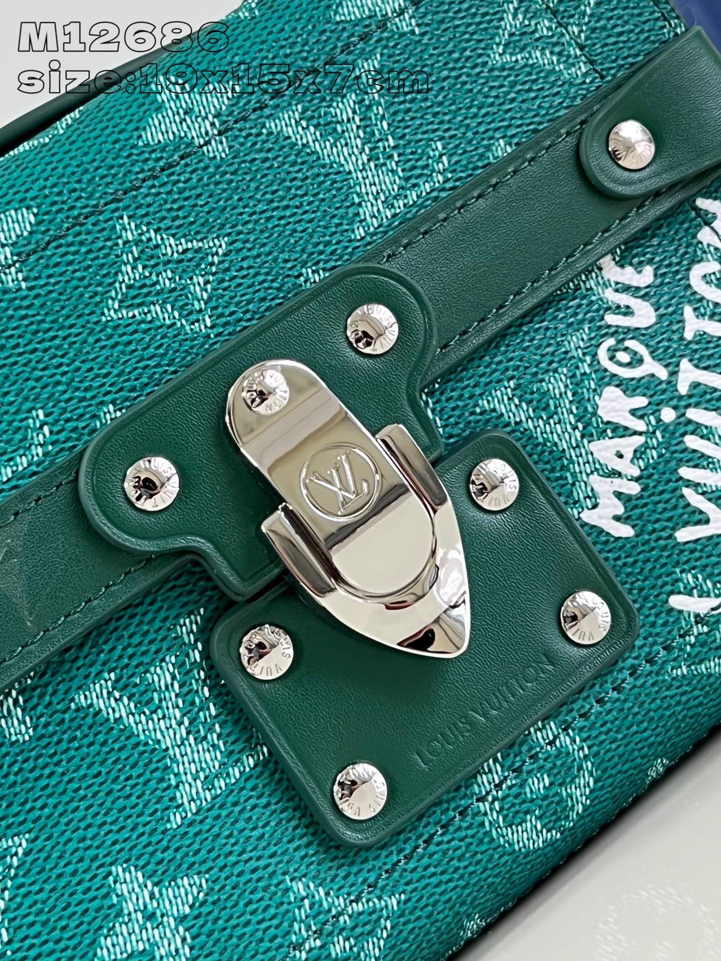 ルイ・ヴィトン モノグラム・エクリプス キャンバス コンフォート クロスボディ ソウル トランクバッグ M12686 詳細画像 3