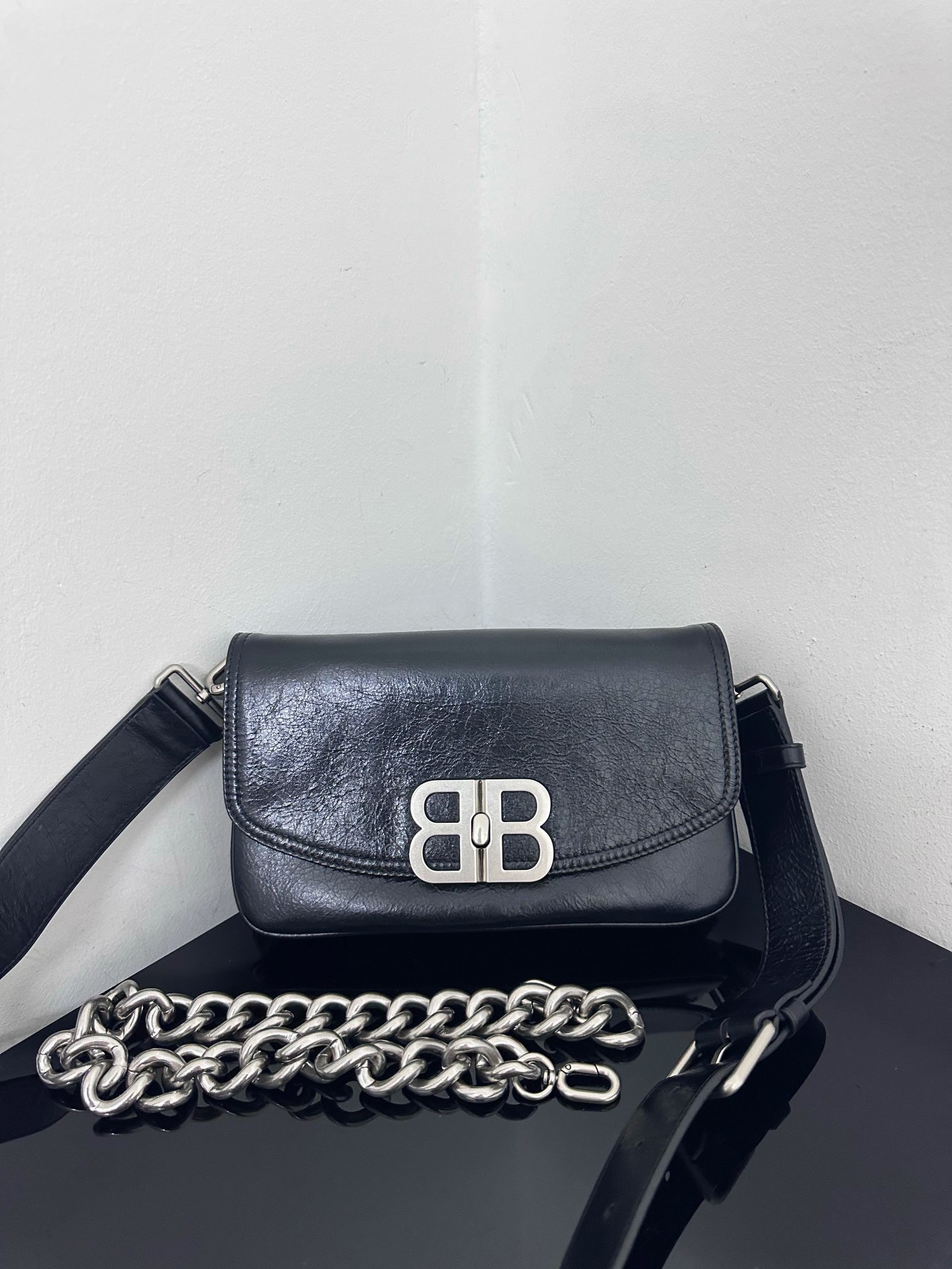 バレンシアガ BB チェーン レザー ショルダーバッグ 7485962ABFJ 1000 詳細画像 2
