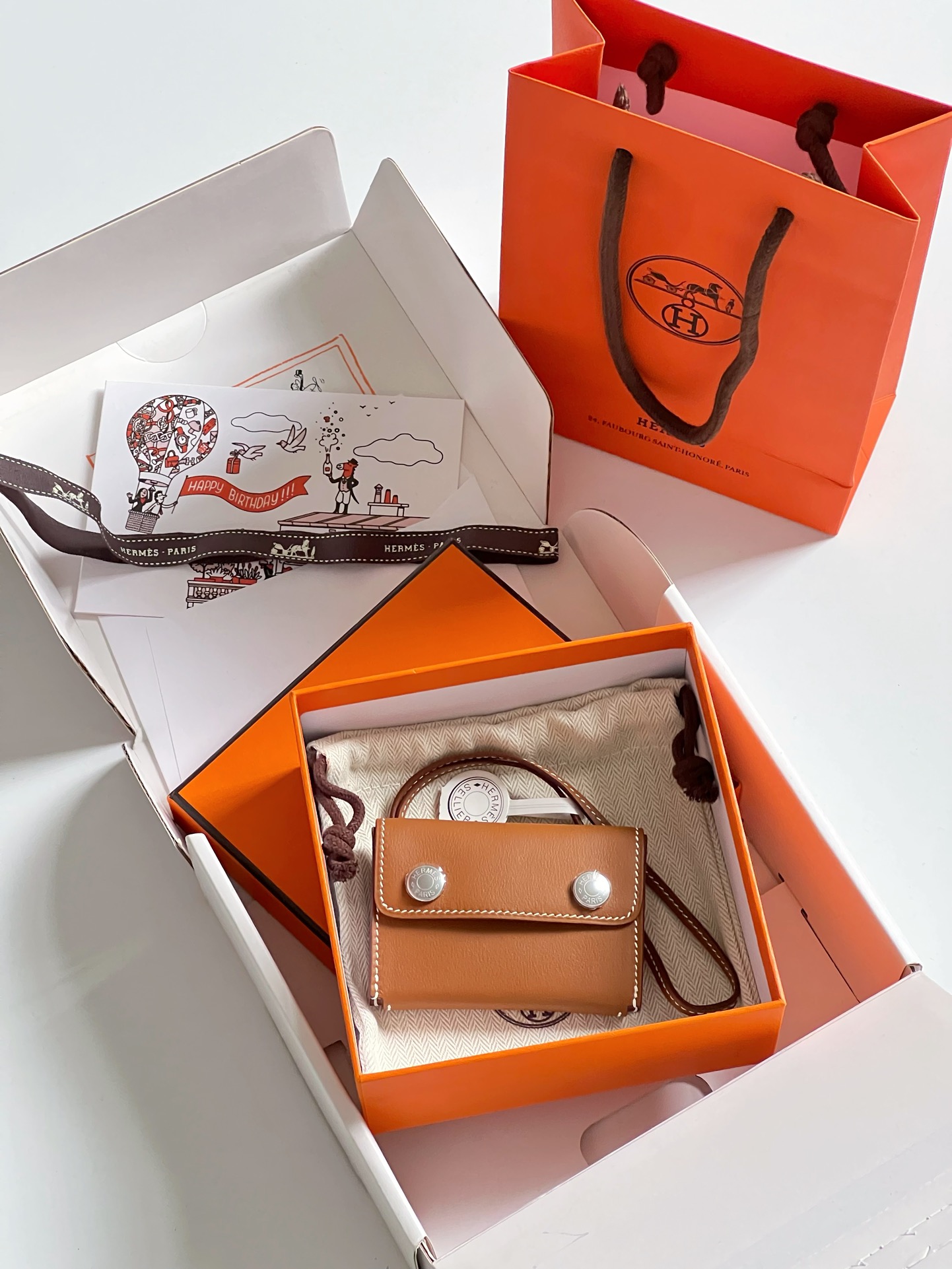 エルメス カードホルダー H085854CK89,H085854CK18,H085854CK37,H085854CKH0,H085854CKN4 詳細画像 3