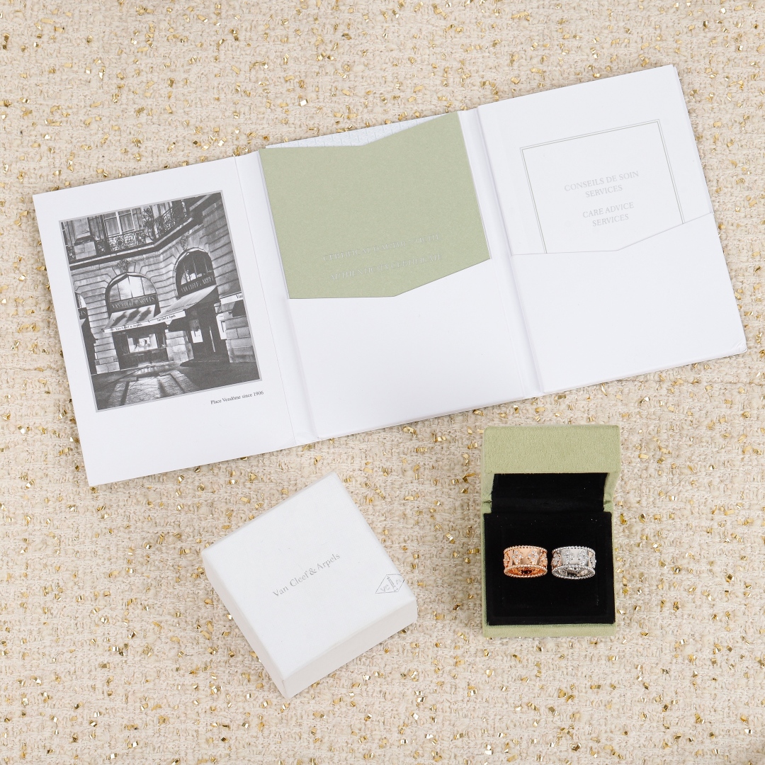ヴァンクリーフ＆アーペル Perlee ペルレ クローバー リング VCARO9NB00、VCARO9ND00 詳細画像 1