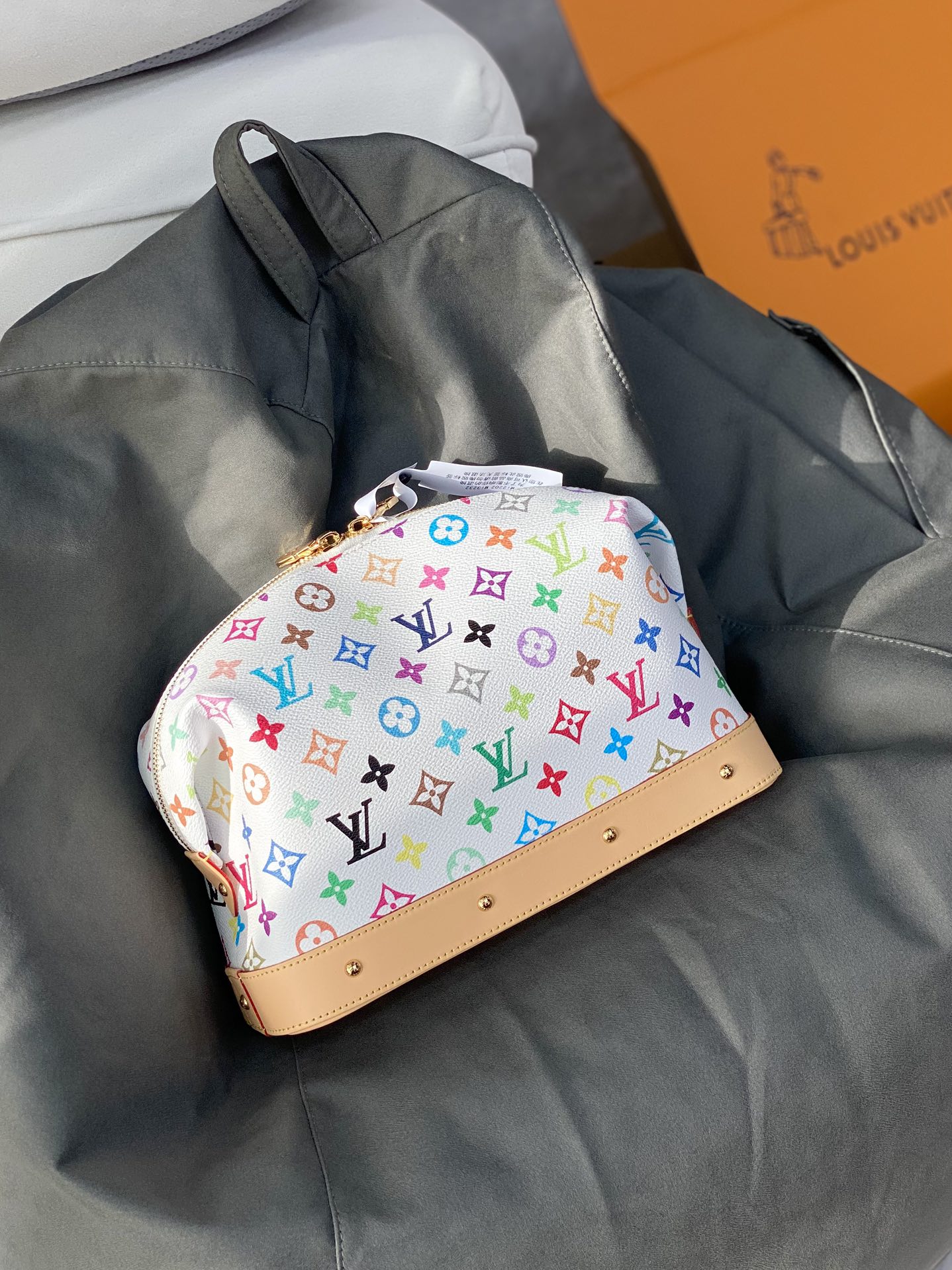 ルイ・ヴィトン LV × TM ポシェット・コスメティック GM アザーキャンバス M13743 詳細画像 2