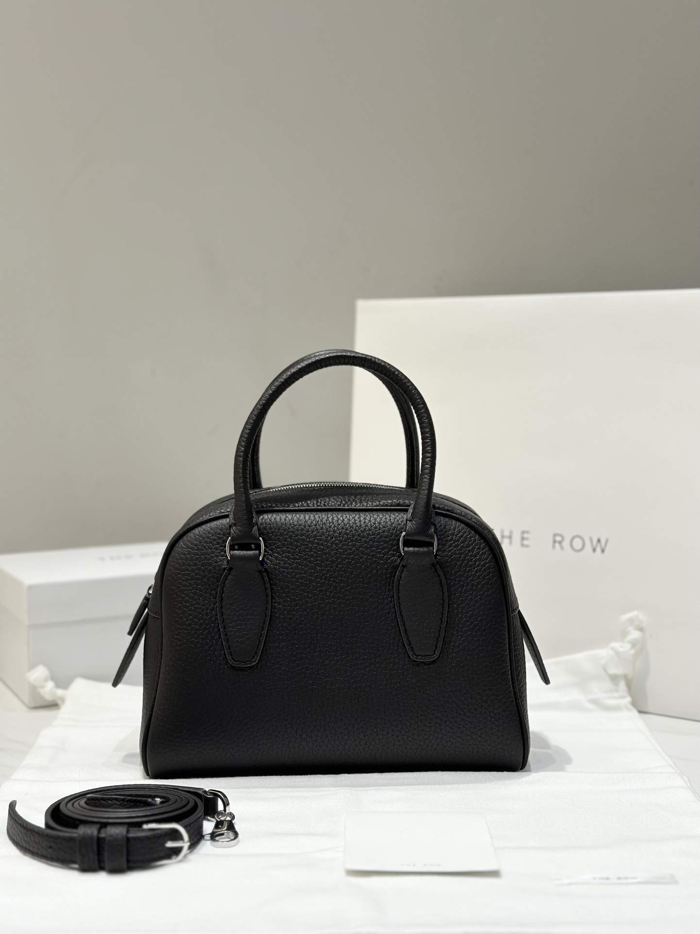 ザ ロウ インディア 10.00 レザーバッグ W1734L72BAS 詳細画像 2