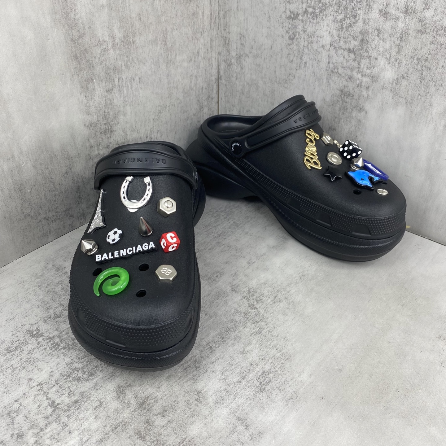 バレンシアガ クロックス ミュール 720857W0FOY1000 詳細画像 2