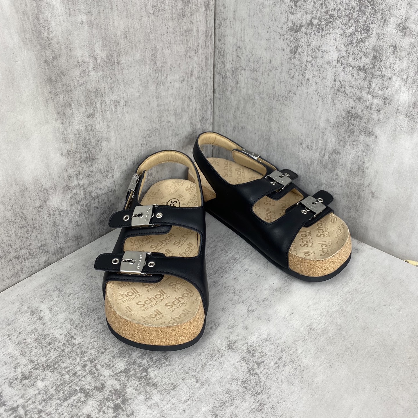 バレンシアガ ショール フラットサンダル ブラック 840207WB2U11180 詳細画像 2
