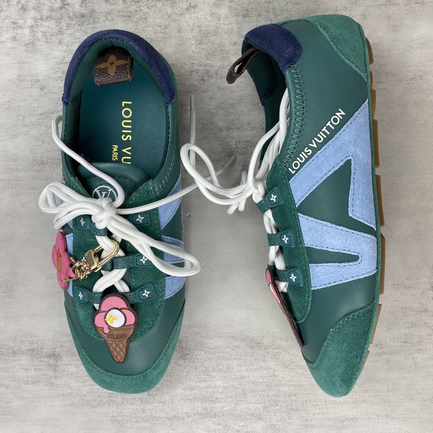 ルイ・ヴィトン LV スニーカー 1AHNDW 詳細画像 3