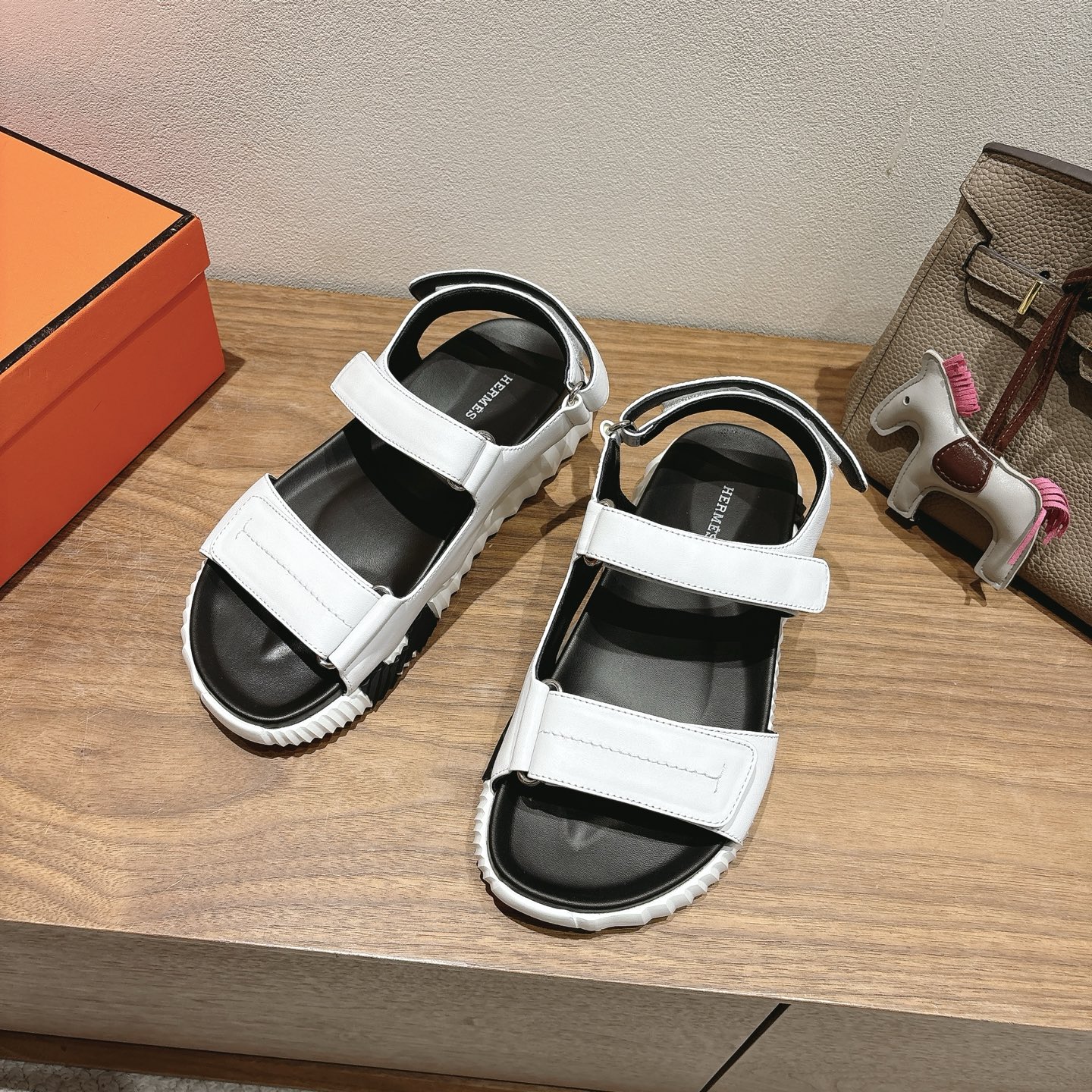 エルメス ジュニアサンダル H251988ZH90400 詳細画像 2