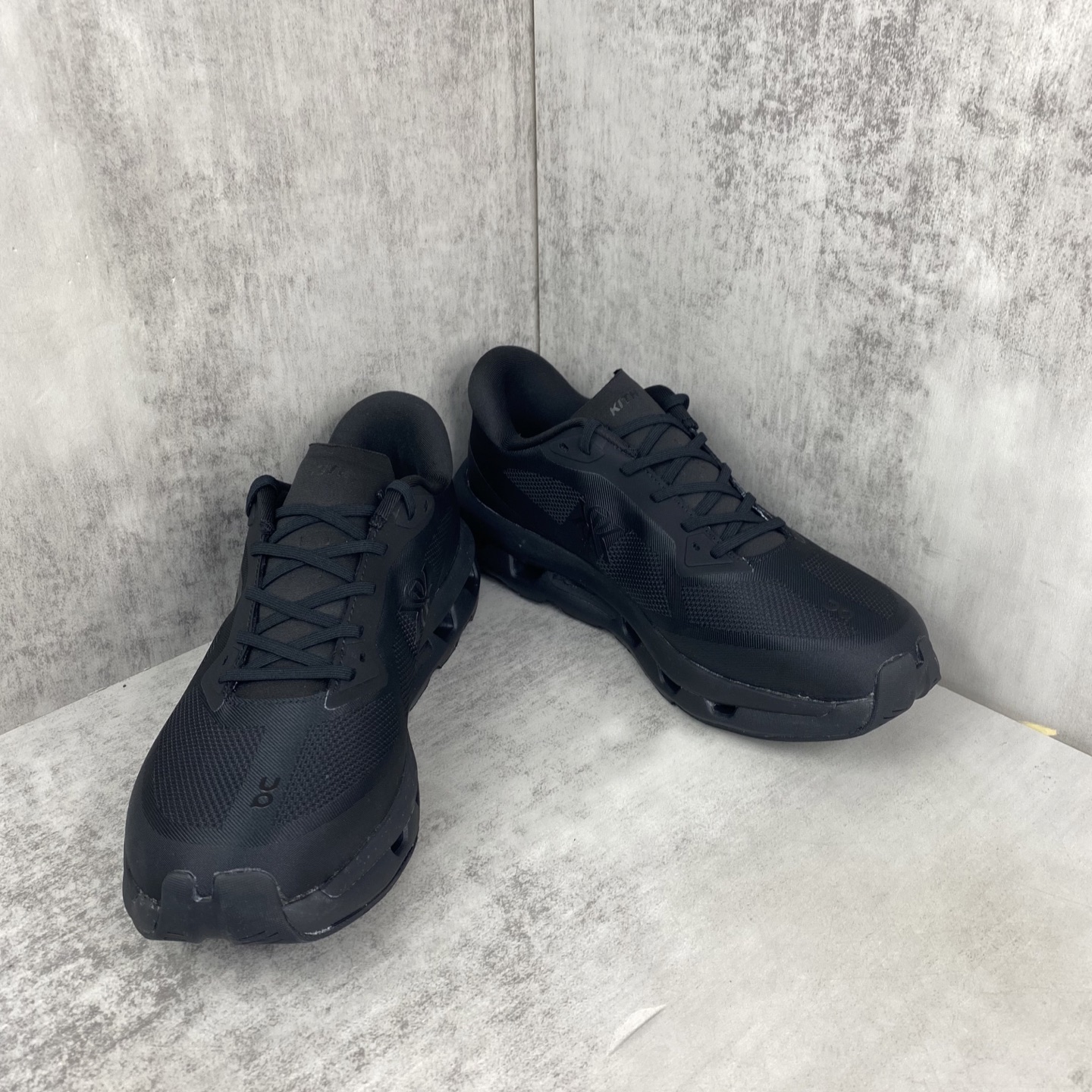 Kith x On ランニング クラウドゾーン 3MF11130485 詳細画像 2