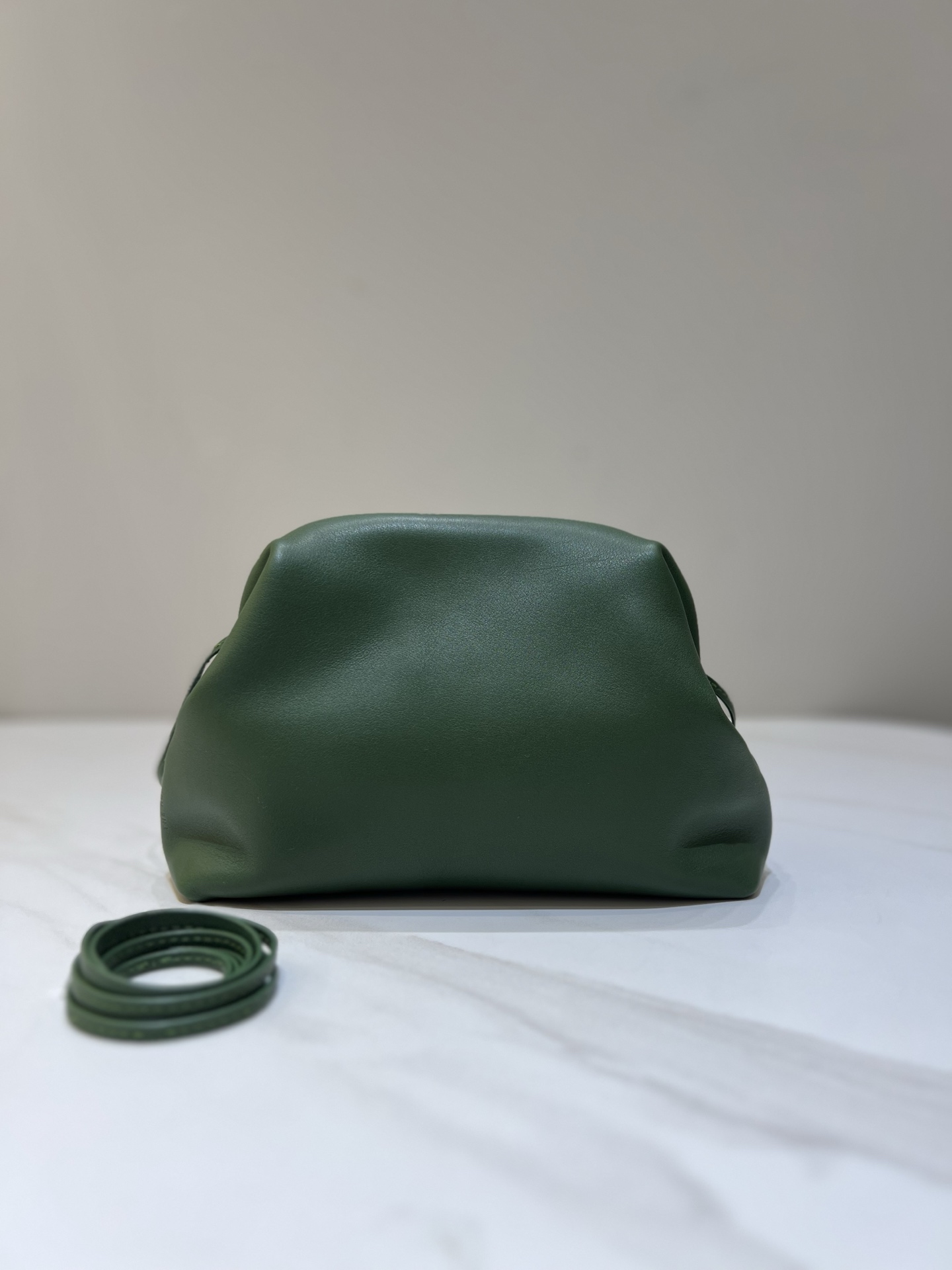 ザ・ロウ ミラ クラッチ グリーン W1781L72BAG 詳細画像 1