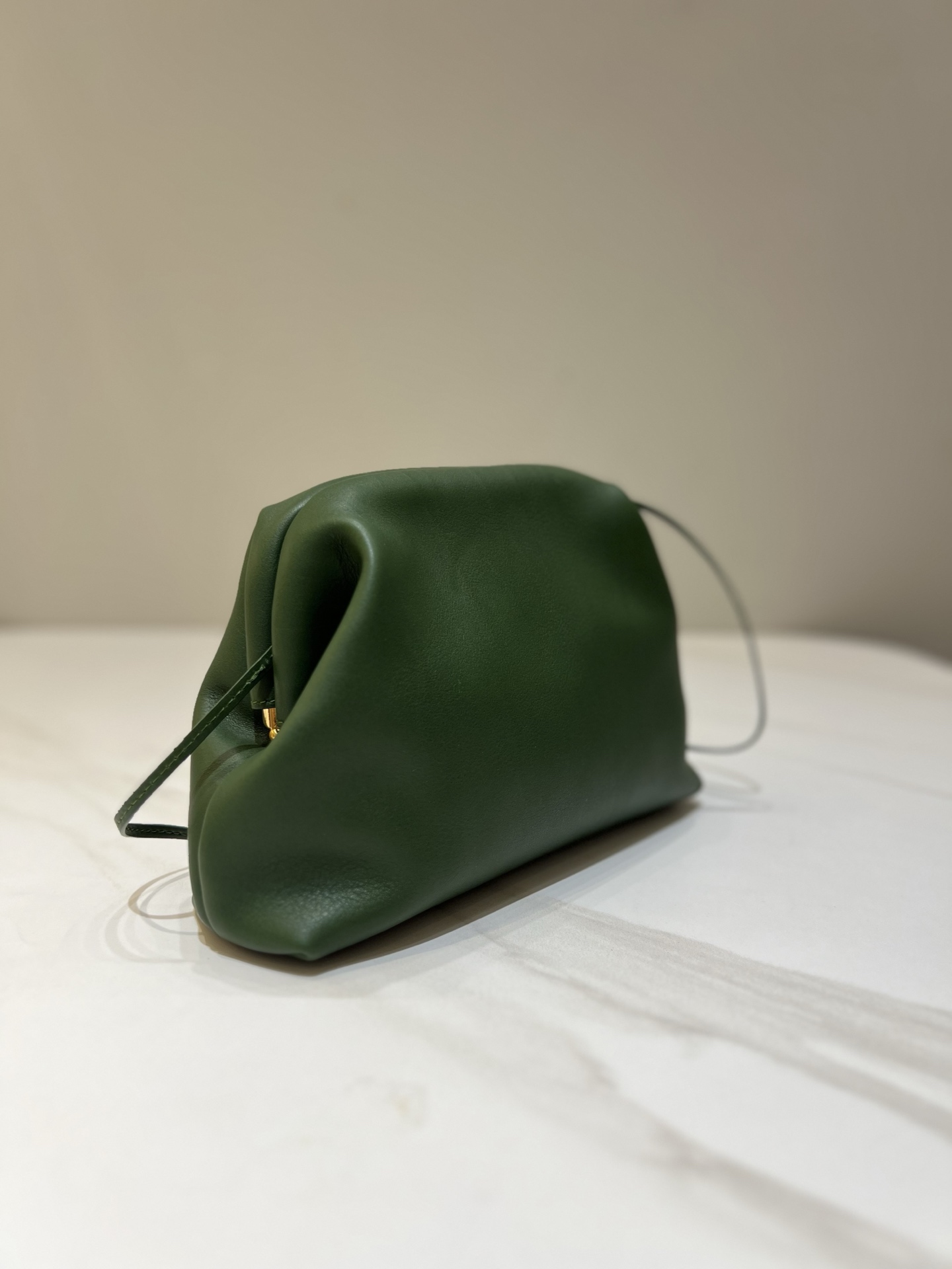 ザ・ロウ ミラ クラッチ グリーン W1781L72BAG 詳細画像 2