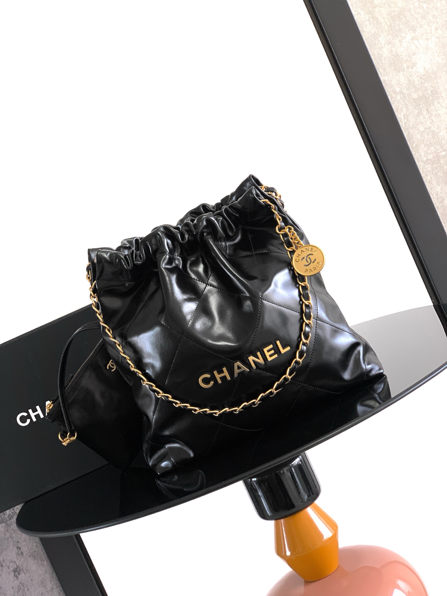 シャネル 22 スモールハンドバッグ AS3260 詳細画像 1