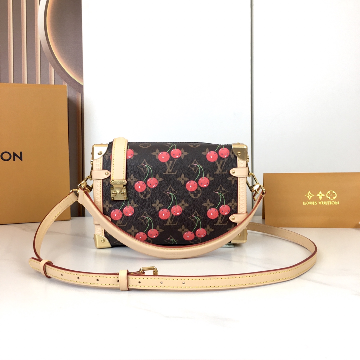 ルイ・ヴィトン LV x TM サイドトランク MM モノグラム M14278 詳細画像 1
